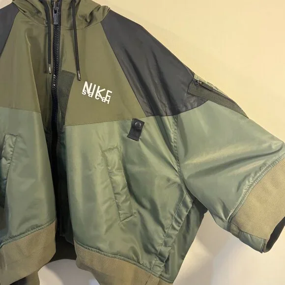 Nike x Sacai Women's Full-zip Hooded Jacket in Cargo Khaki Sz L
